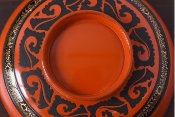 和製アンティーク　沈金蒔絵　波模様がユニークな蓋付き木製椀(漆器、和食器)4客セット