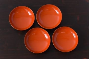 和製アンティーク　沈金蒔絵　波模様がユニークな蓋付き木製椀(漆器、和食器)4客セット
