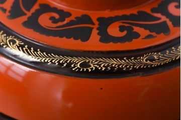 和製アンティーク　沈金蒔絵　波模様がユニークな蓋付き木製椀(漆器、和食器)5客セット(1)