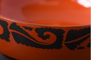 和製アンティーク　沈金蒔絵　波模様がユニークな蓋付き木製椀(漆器、和食器)5客セット(1)