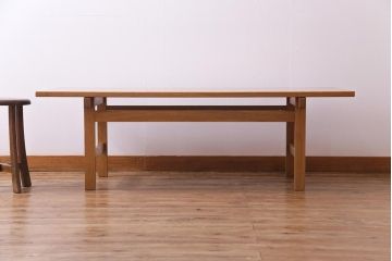 ビンテージ家具　北欧ヴィンテージ　Johannes Hansen(ヨハネス・ハンセン)社製　Hans J.Wegner(ハンス・J・ウェグナー)デザインのシンプルなコーヒーテーブル(センターテーブル、ローテーブル)