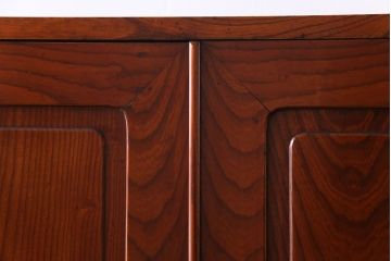 アンティーク家具　昭和期　前板ケヤキ材　上品な和の趣きの衣装箪笥(チェスト、整理箪笥)