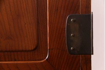 アンティーク家具　昭和期　前板ケヤキ材　上品な和の趣きの衣装箪笥(チェスト、整理箪笥)