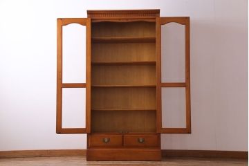 中古　横浜ダニエル(daniel)　A-208　エレガントな佇まいが魅力のブックケース(本箱、収納棚、キャビネット)(定価約50万円)