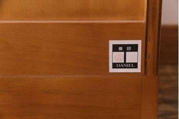 中古　横浜ダニエル(daniel)　A-208　エレガントな佇まいが魅力のブックケース(本箱、収納棚、キャビネット)(定価約50万円)