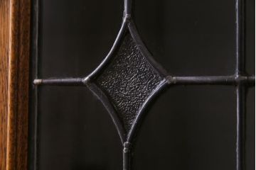 アンティーク家具　イギリスアンティーク　オーク材　ステンドグラスがお洒落なブックケース(収納棚、キャビネット)