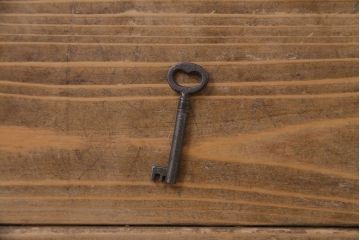 アンティーク家具　イギリスアンティーク　オーク材　ステンドグラスがお洒落なブックケース(収納棚、キャビネット)