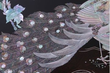 中古　民芸家具　螺鈿細工　高級品　華やかな意匠が存在感を放つ座卓テーブル