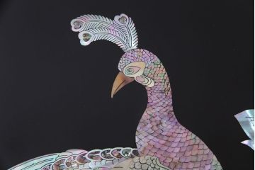 中古　民芸家具　螺鈿細工　高級品　華やかな意匠が存在感を放つ座卓テーブル