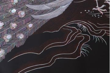 中古　民芸家具　螺鈿細工　高級品　華やかな意匠が存在感を放つ座卓テーブル