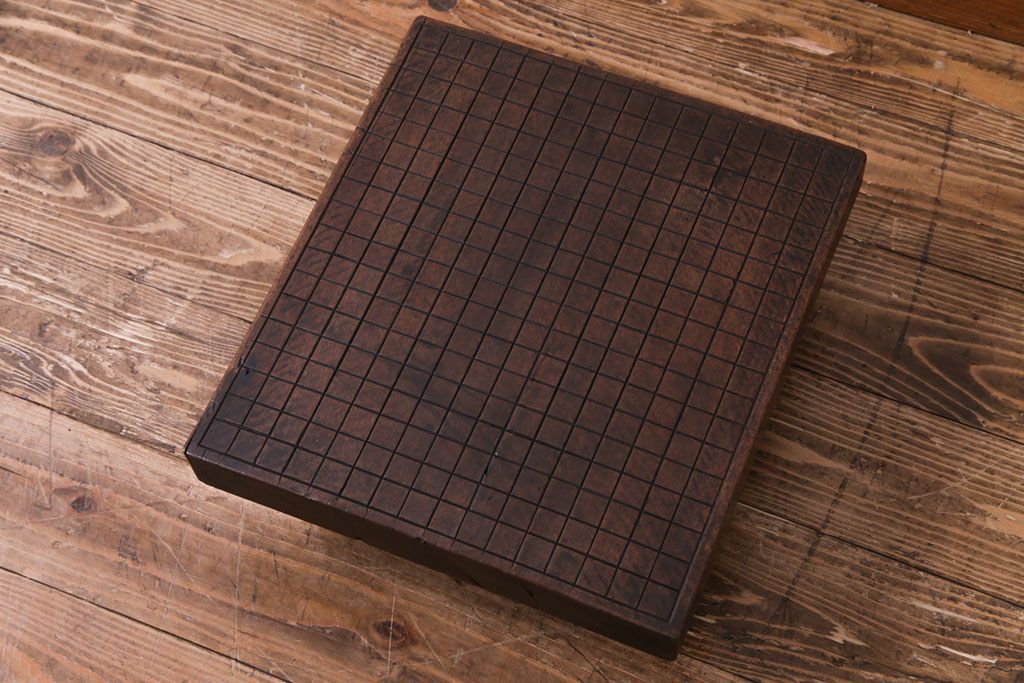 アンティーク雑貨　和製アンティーク　明治大正期　味わい深い質感の囲碁盤(飾り台)