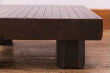 アンティーク雑貨　和製アンティーク　明治大正期　味わい深い質感の囲碁盤(飾り台)