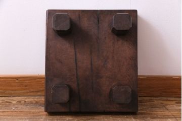 アンティーク雑貨　和製アンティーク　明治大正期　味わい深い質感の囲碁盤(飾り台)