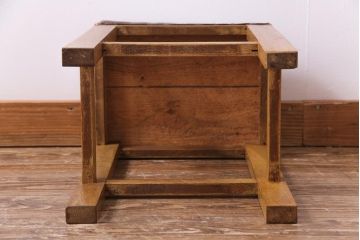 レトロ家具　昭和中期　レトロな雰囲気がお洒落なクッションスツール