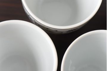 アンティーク雑貨　昭和期　日本陶器・ノリタケ(則武)　箱付き　洋モダンなデザインの茶器4客セット