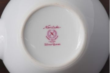 アンティーク雑貨　昭和期　日本陶器・ノリタケ(則武)　箱付き　洋モダンなデザインの茶器4客セット