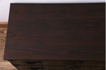 アンティーク家具　和製アンティーク　前面ケヤキ材　重厚な佇まいが魅力的な会津箪笥ローチェスト(ローボード、衣装箪笥)