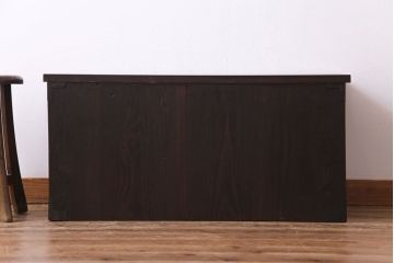 アンティーク家具　和製アンティーク　前面ケヤキ材　重厚な佇まいが魅力的な会津箪笥ローチェスト(ローボード、衣装箪笥)