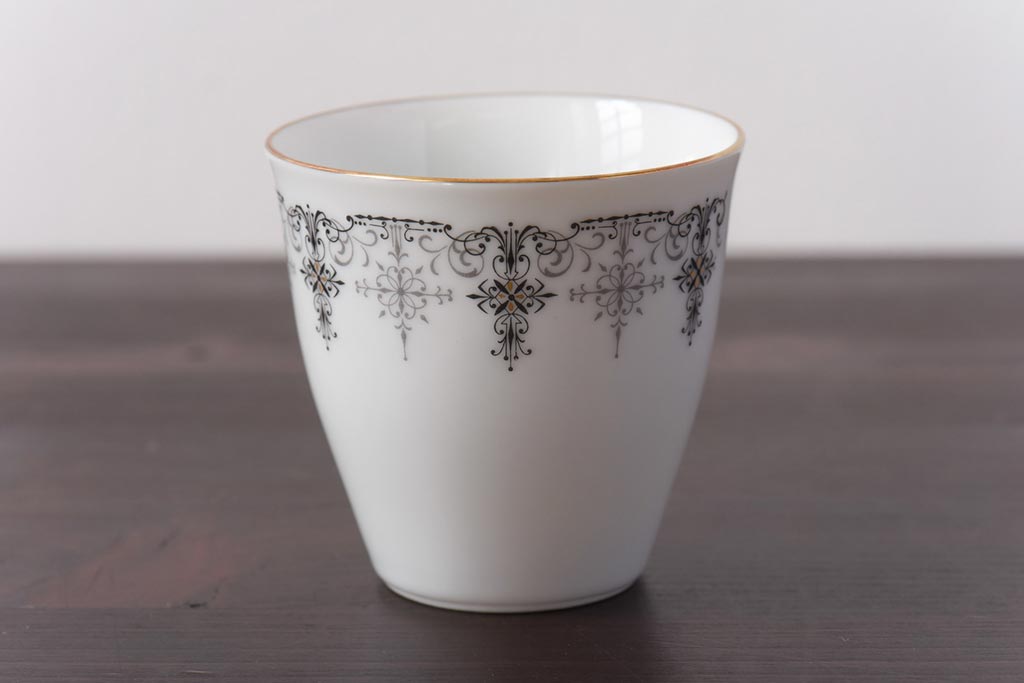 アンティーク雑貨　昭和期　日本陶器・ノリタケ(則武)　クラシカルなデザインの茶器5客セット