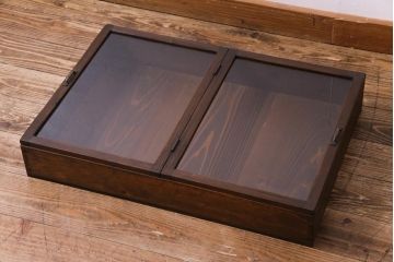 アンティーク雑貨　昭和レトロ　落ち着いた色合いが魅力の木製コレクションケース(ガラスケース・収納箱)(2)