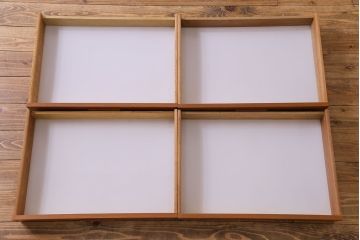 ビンテージ家具　北欧ヴィンテージ　チーク材　コンパクトに使えるシンプルなサイドボード(収納棚、ダイニングボード)