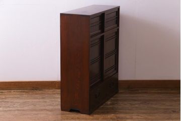 レトロ家具　昭和レトロ　引き戸の横桟がアクセントの味わいある戸棚(収納棚)