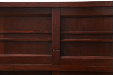 レトロ家具　昭和レトロ　引き戸の横桟がアクセントの味わいある戸棚(収納棚)