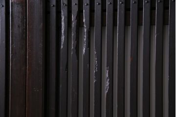 和製アンティーク　裏ガラス入り　すすけた味わいが渋さのある格子戸4枚セット(引き戸、建具)