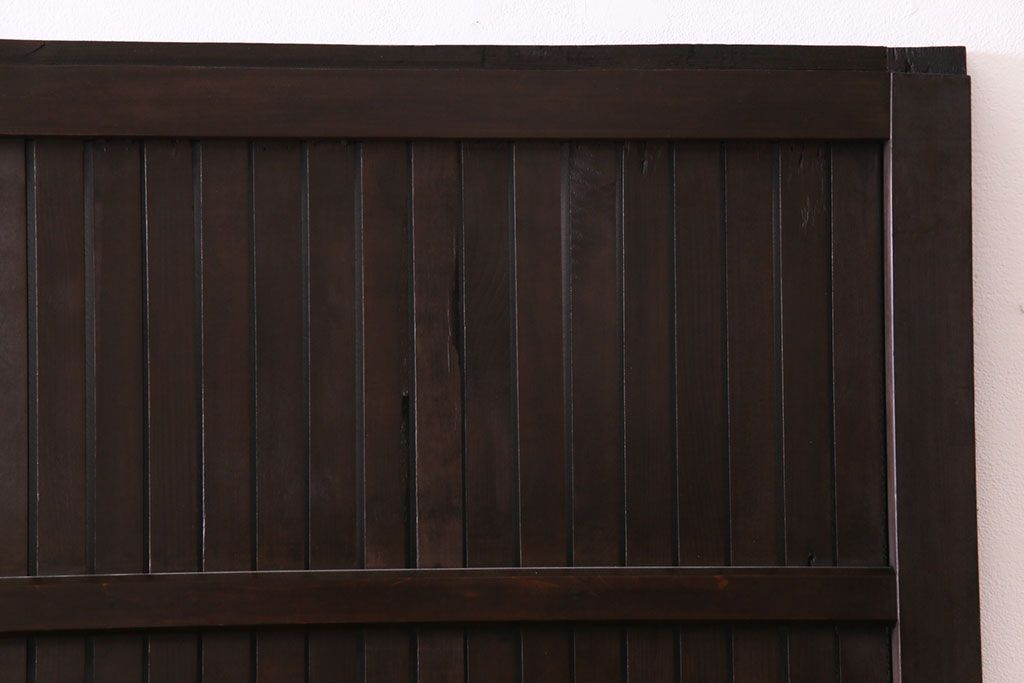 和製アンティーク　ヒノキ材　洗練された和モダンの空間におすすめの平格子戸2枚セット　(R-031280)