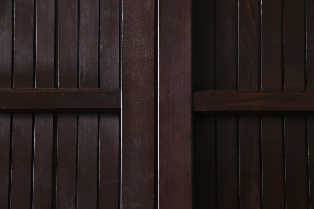 和製アンティーク　ヒノキ材　洗練された和モダンの空間におすすめの平格子戸2枚セット　(R-031280)