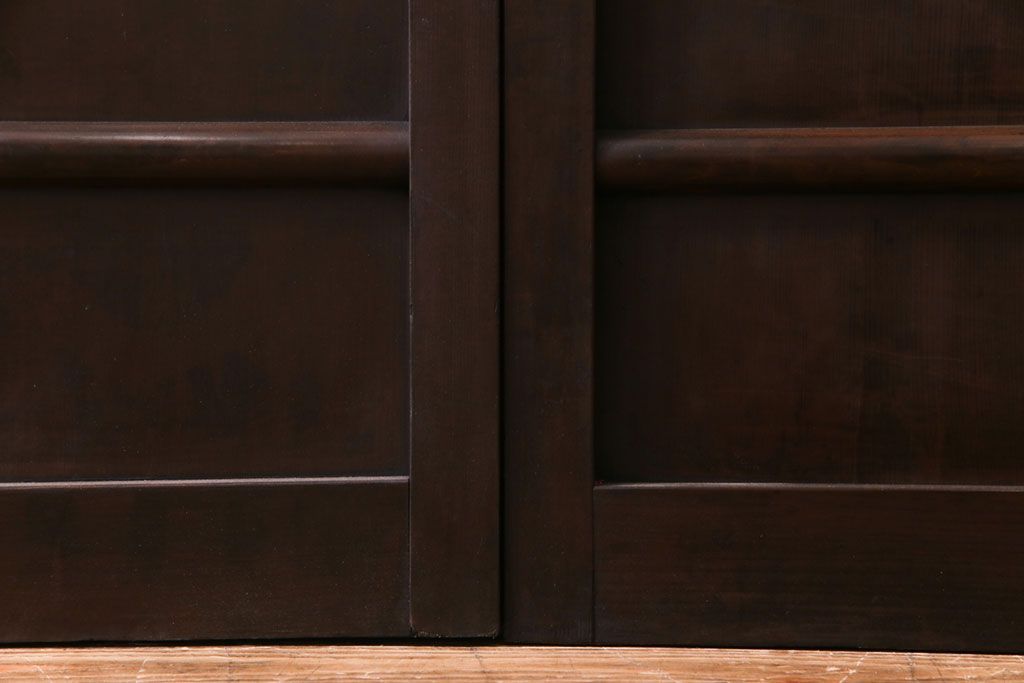 和製アンティーク　ヒノキ材　洗練された和モダンの空間におすすめの平格子戸2枚セット　(R-031280)