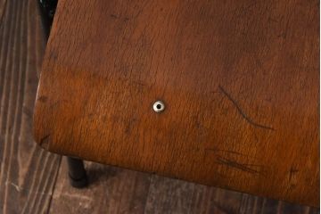 ヴィンテージ家具　イギリスビンテージ　レトロな雰囲気が漂うスクールチェア(鉄脚チェア、椅子)(2)