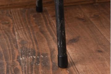 ヴィンテージ家具　イギリスビンテージ　レトロな雰囲気が漂うスクールチェア(鉄脚チェア、椅子)(2)