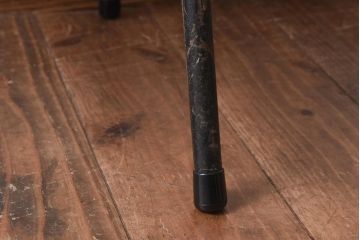 ヴィンテージ家具　イギリスビンテージ　レトロな雰囲気が漂うスクールチェア(鉄脚チェア、椅子)(3)