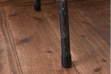 ヴィンテージ家具　イギリスビンテージ　レトロな雰囲気が漂うスクールチェア(鉄脚チェア、椅子)