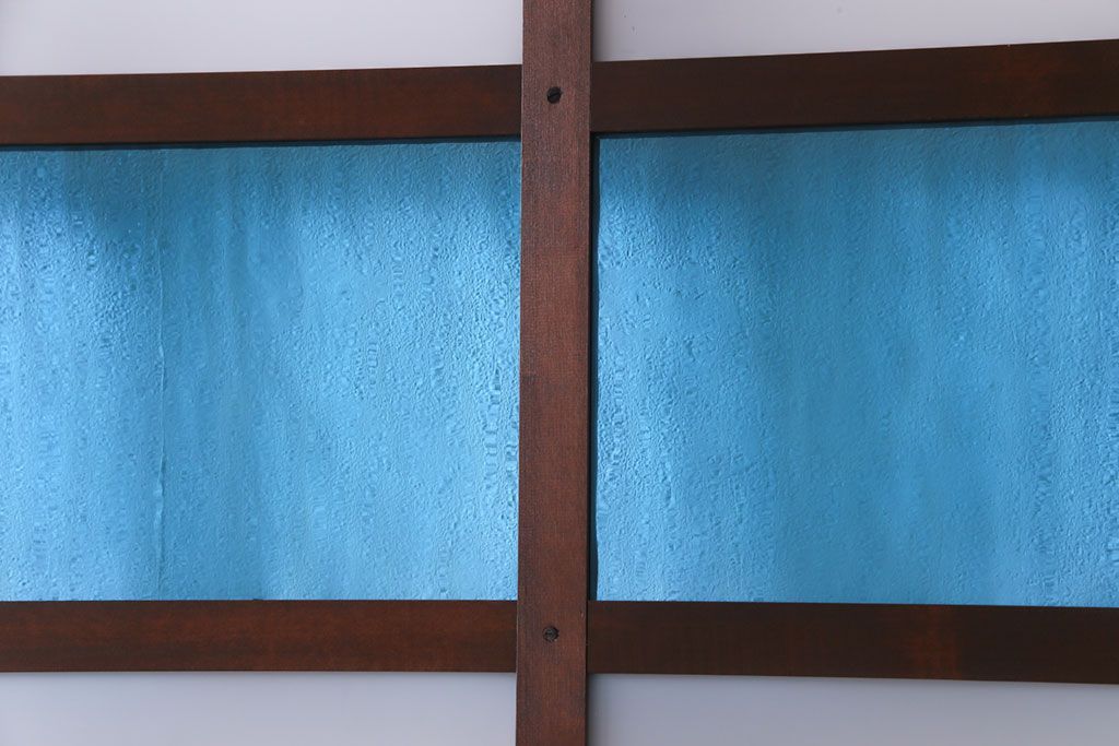 和製アンティーク　ヒノキ材　リメイク　色ガラスレトロモダンな印象の蔵戸　(R-031286)