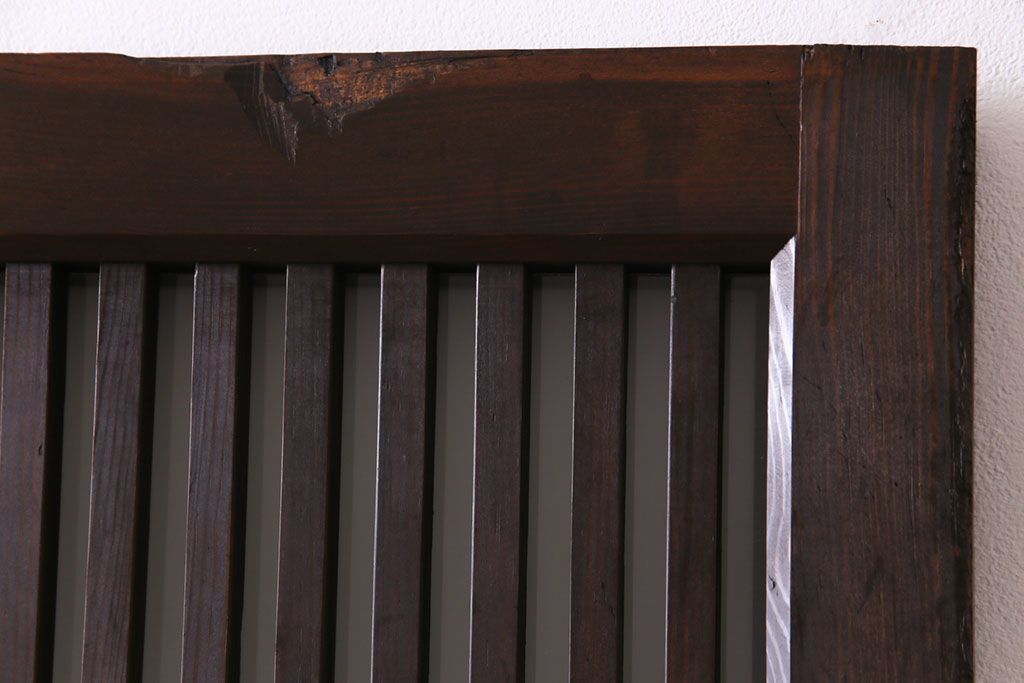 和製アンティーク　ヒノキ材　落ち着きと品のあるガラス入り格子蔵戸(格子戸、建具、引き戸、玄関戸)