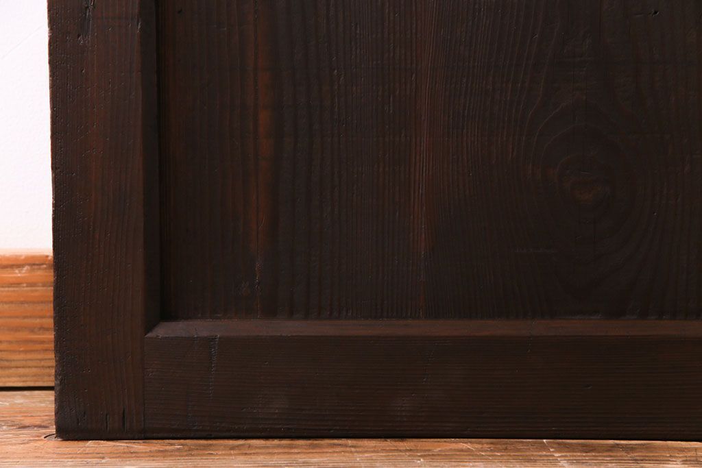 和製アンティーク　ヒノキ材　落ち着きと品のあるガラス入り格子蔵戸(格子戸、建具、引き戸、玄関戸)