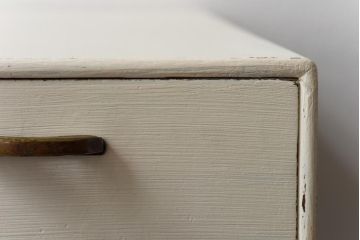 アンティーク家具　ペイント　卓上サイズ　シャビーな風合いがお洒落な小引き出し
