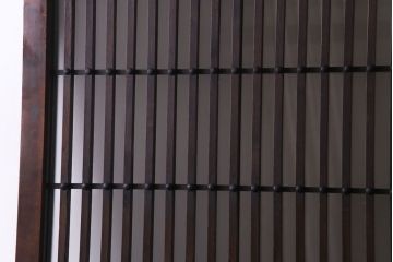 和製アンティーク　明治期　幅広で存在感のあるガラス入り格子蔵戸(格子戸、引き戸、建具、玄関戸)