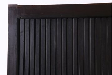 和製アンティーク　明治期　ケヤキ・ヒノキ材　縦桟が目を引く格子蔵戸(格子戸、引き戸、建具、玄関戸)