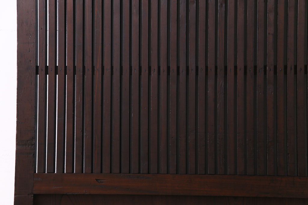 和製アンティーク　明治期　ケヤキ・ヒノキ材　縦桟が目を引く格子蔵戸(格子戸、引き戸、建具、玄関戸)