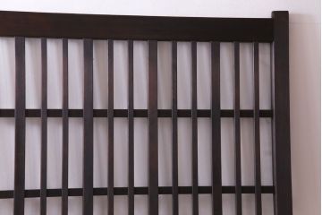 和製アンティーク　ヒノキ材　情緒ある雰囲気づくりにおすすめな大きなガラス入り格子戸(蔵戸、玄関戸)