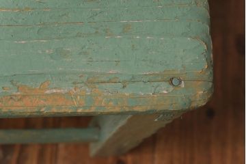 ペイント家具　シャビーな風合いが魅力のキッズチェア(椅子)(1)