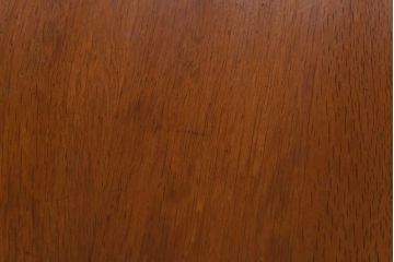 ビンテージ家具　ヴィンテージ　ナラ材　脚のデザインが印象的なコーヒーテーブル(ラウンドテーブル、サイドテーブル)