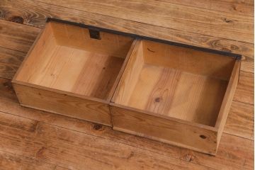 和製アンティーク　ラフジュ工房オリジナルガラス入り　モダンな雰囲気漂う本箱(収納棚、キャビネット)