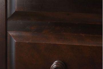 リメイク　北海道民芸家具　落ち着いた木の質感が感じられるサイドボード(リビングボード、チェスト、引き出し)