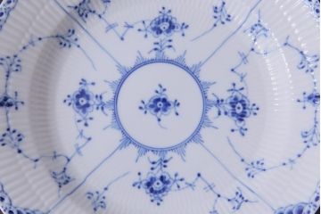 中古　ROYAL COPENHAGEN(ロイヤルコペンハーゲン)　ブルーフルーテッド　ハーフレース　プレート3枚セット(皿、洋食器)(定価約6万5千円)