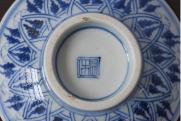 古民具・骨董　幕末明治期　大きく描かれた文様が目を引く蓋付茶碗(和食器)2客セット(2)