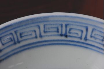 古民具・骨董　幕末明治期　大きく描かれた文様が目を引く蓋付茶碗(和食器)2客セット(2)